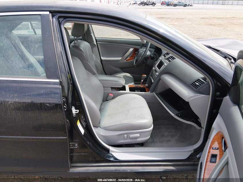 2010 Toyota Camry Hybrid