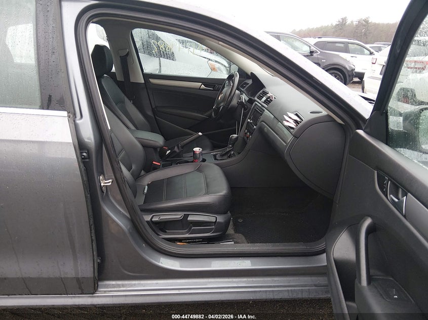 2015 Volkswagen Passat 1.8T Limited Edition