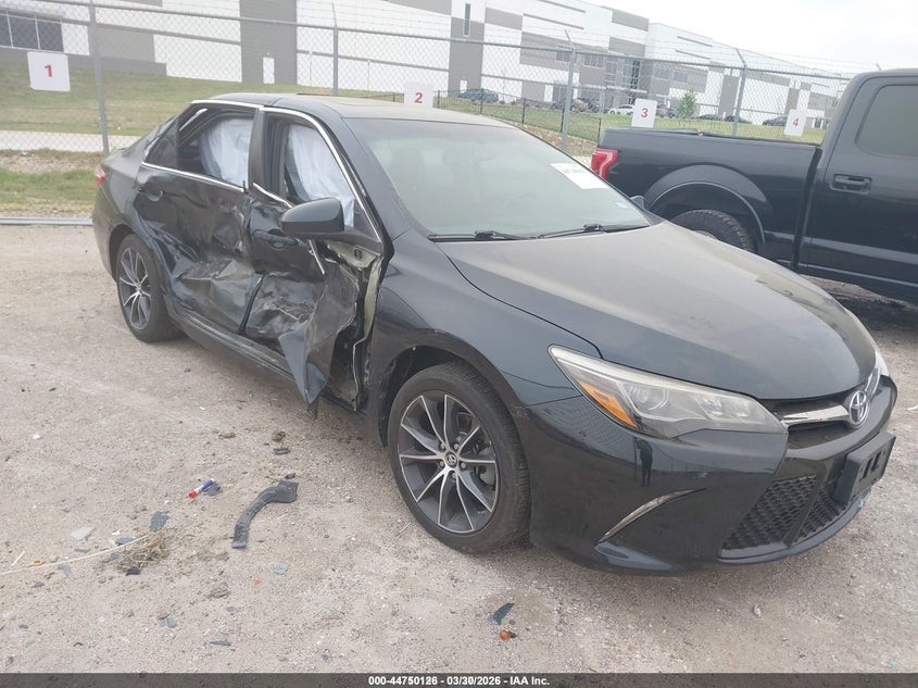 2017 TOYOTA CAMRY XSE V6