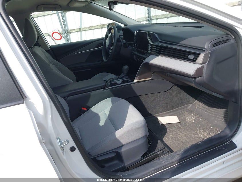 2025 Toyota Camry Le