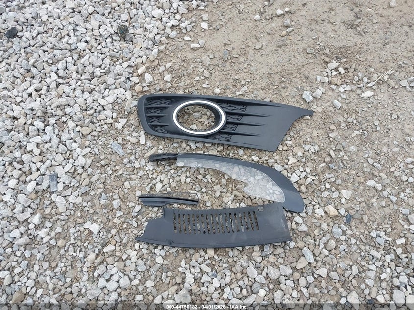 2014 Volkswagen Eos Komfort VIN: WVWBW8AH9EV004133 Lot: 44750182