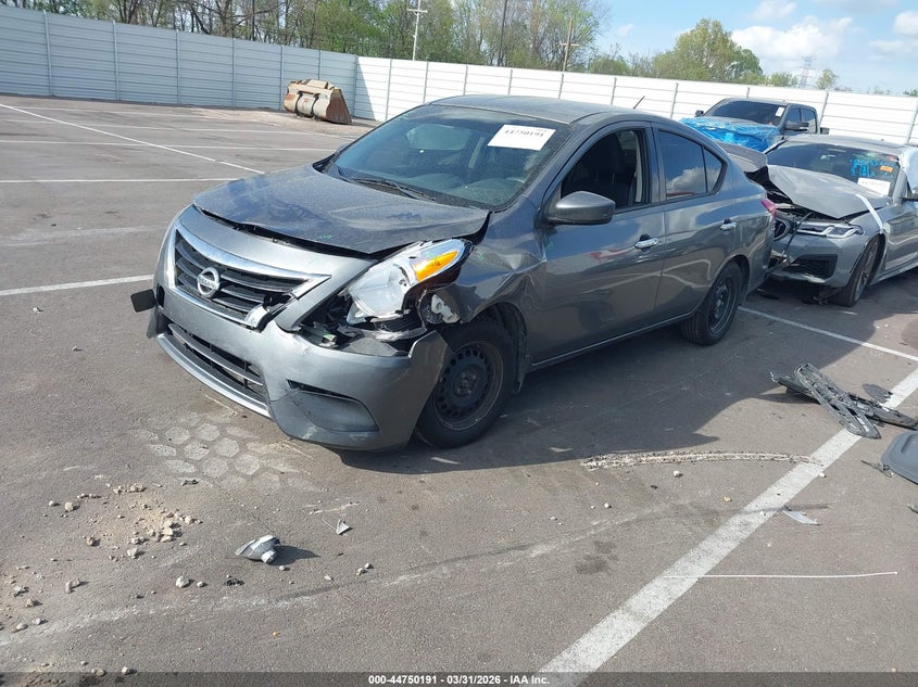 2016 NISSAN VERSA auction photo 2