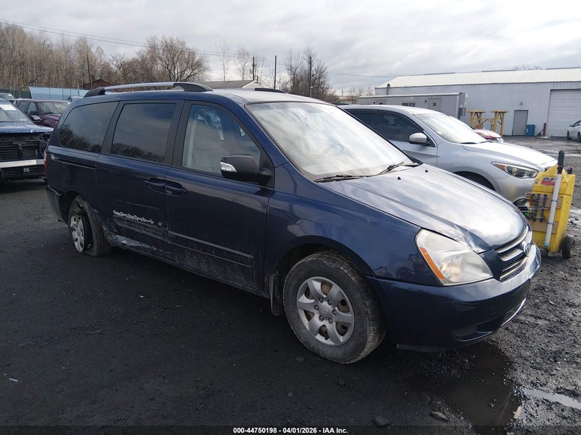 2009 Kia Sedona Lx
