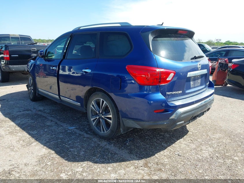 2017 Nissan Pathfinder Platinum