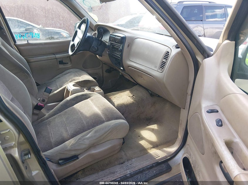 2000 Ford Explorer Xls