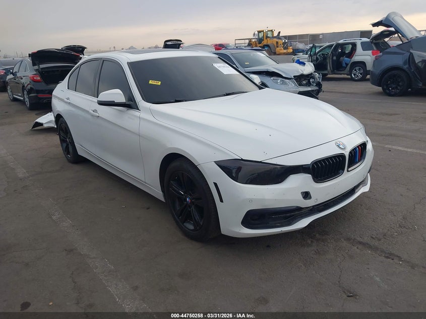 Vin: wba8b9g37hnu52962, lot: 45247453, bmw 330i 2017 img_1