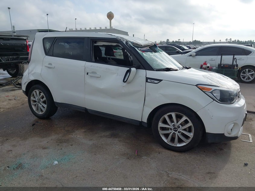 2019 Kia Soul +