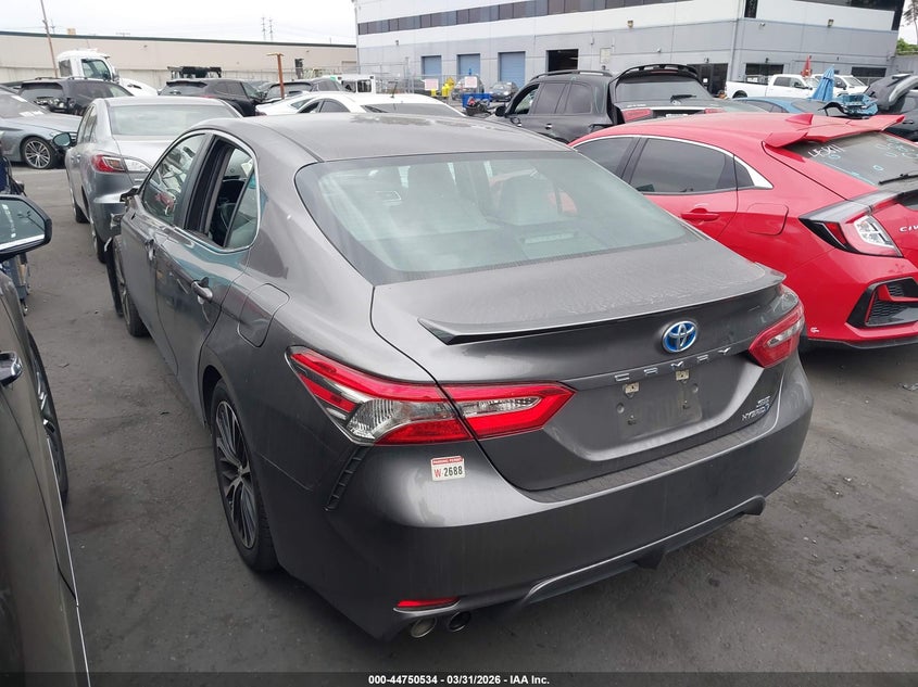 2018 Toyota Camry Hybrid Se