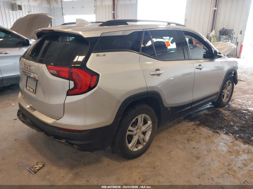 2020 GMC TERRAIN auction photo 4