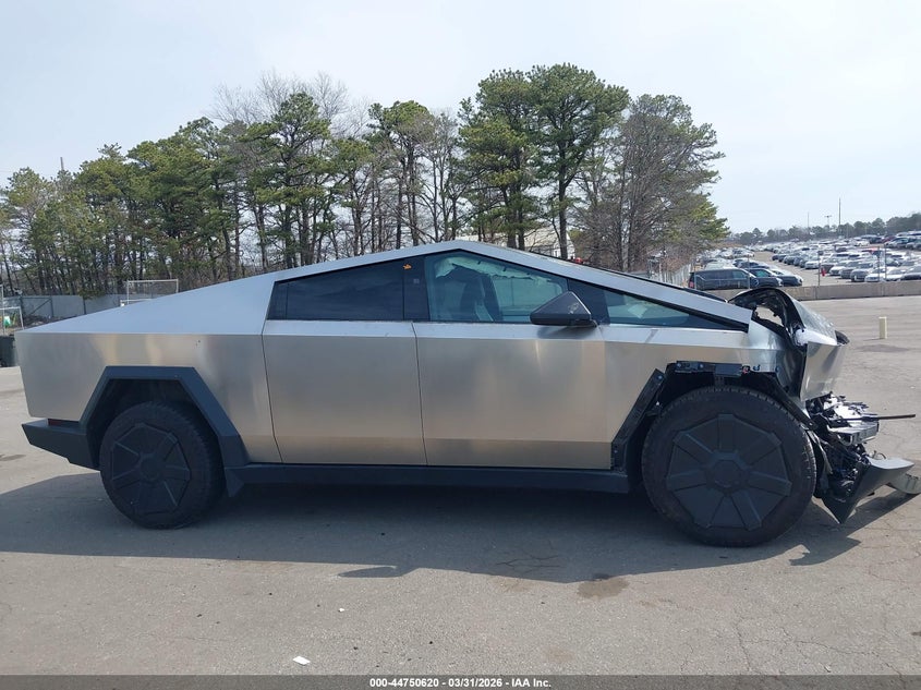 2025 Tesla Cybertruck All-Wheel Drive VIN: 7G2CEHED4SA060001 Lot: 44750620