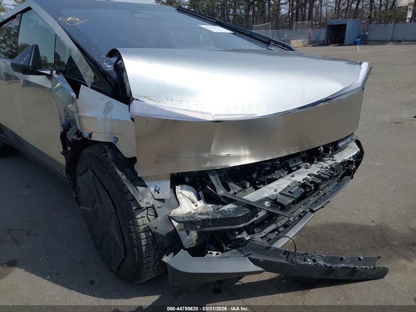 2025 Tesla Cybertruck All-Wheel Drive VIN: 7G2CEHED4SA060001 Lot: 44750620