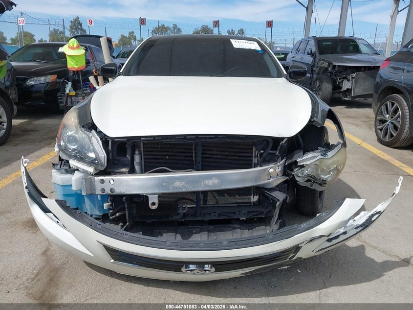 2015 Infiniti Q60 S Limited VIN: JN1CV6EK2FM870087 Lot: 44751083