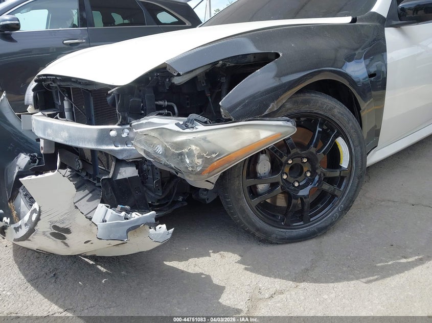 2015 Infiniti Q60 S Limited VIN: JN1CV6EK2FM870087 Lot: 44751083