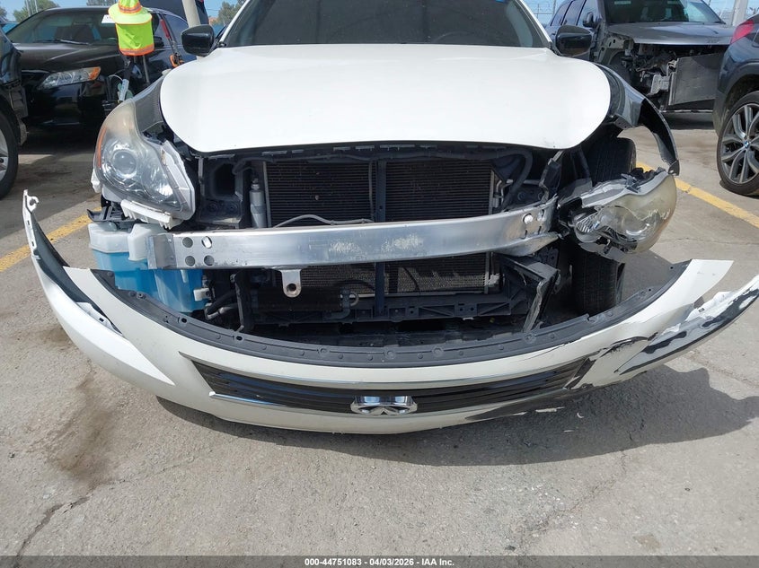 2015 Infiniti Q60 S Limited VIN: JN1CV6EK2FM870087 Lot: 44751083