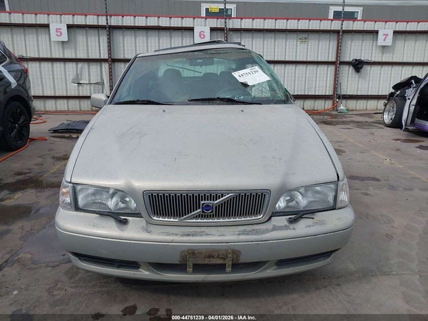 2000 Volvo S70 Se VIN: YV1LS61J1Y2633568 Lot: 44751239