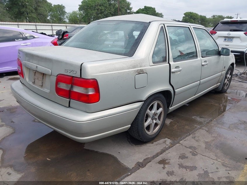 2000 Volvo S70 Se