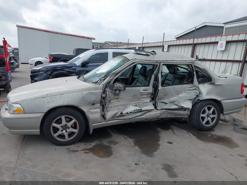 2000 Volvo S70 Se VIN: YV1LS61J1Y2633568 Lot: 44751239