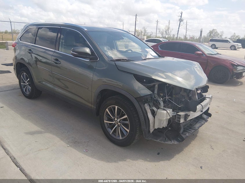 2019 Toyota Highlander Xle