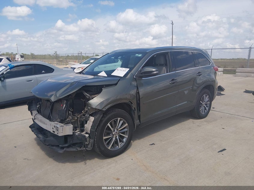 2019 Toyota Highlander Xle