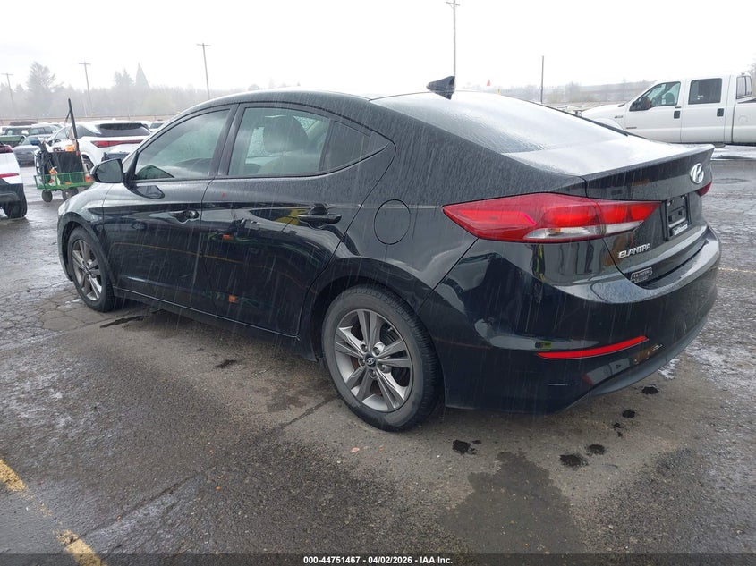 2017 HYUNDAI ELANTRA auction photo 3
