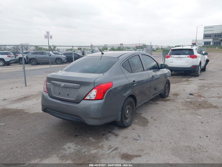 2016 Nissan Versa 1.6 S