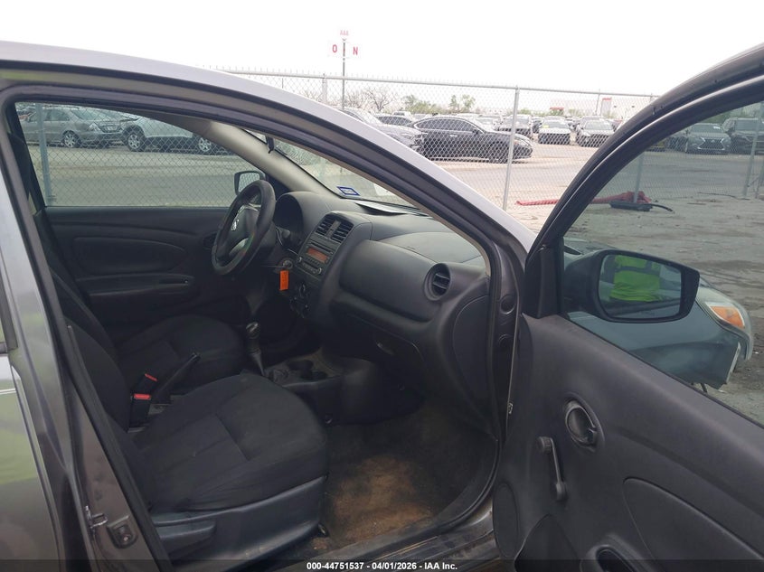 2016 Nissan Versa 1.6 S