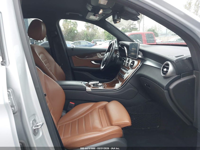 2019 Mercedes-Benz Glc 300