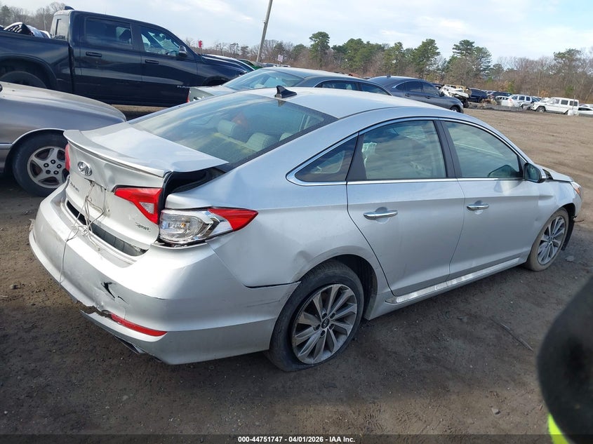 2015 HYUNDAI SONATA auction photo 4