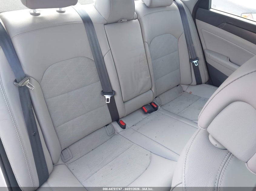 2015 HYUNDAI SONATA auction photo 8
