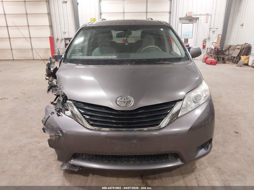 2012 Toyota Sienna 3.5 Le 7 Passenger grey Lot 111044751902 Vin 5TDJK3DC7CS033633