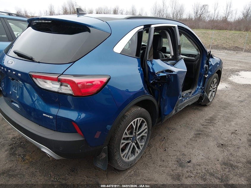 2022 Ford Escape Sel