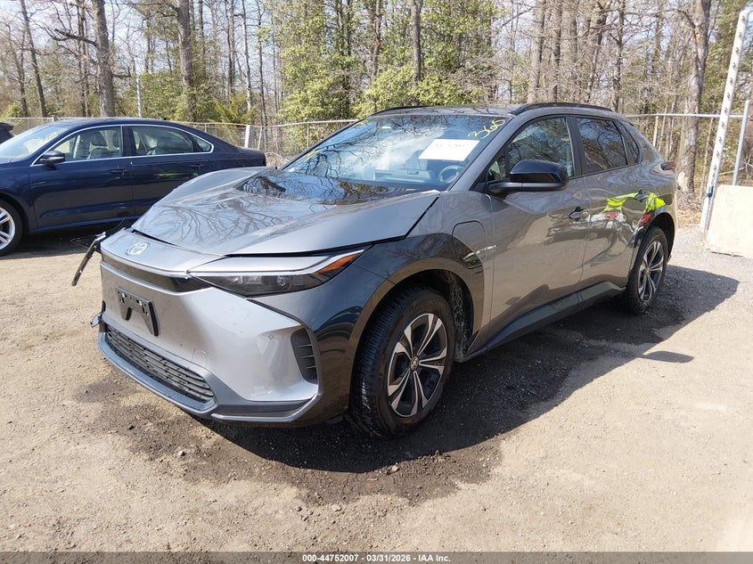 2025 TOYOTA BZ4X auction photo 2