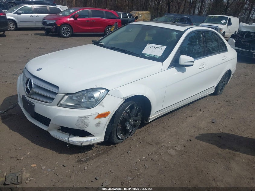 2013 Mercedes-Benz C 300 Luxury 4Matic