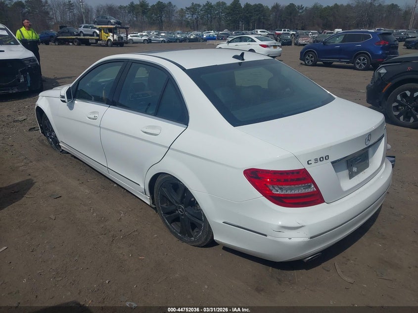 2013 Mercedes-Benz C 300 Luxury 4Matic