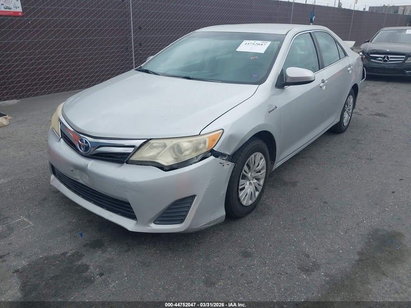 2013 Toyota Camry Hybrid Le