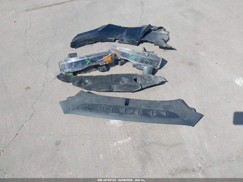 2022 Tesla Model X Plaid Tri Motor All-Wheel Drive VIN: 7SAXCBE62NF340003 Lot: 44752124