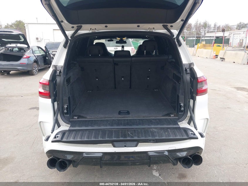 2022 BMW X5 M VIN: 5YMJU0C05N9N31421 Lot: 44752139