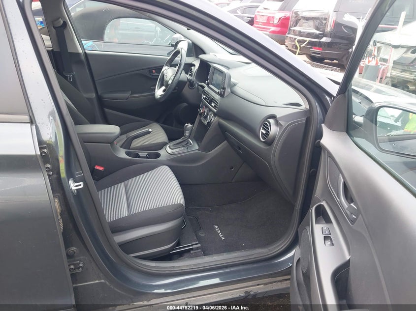 VIN KM8K22AA3MU651588 2021 HYUNDAI KONA SEL