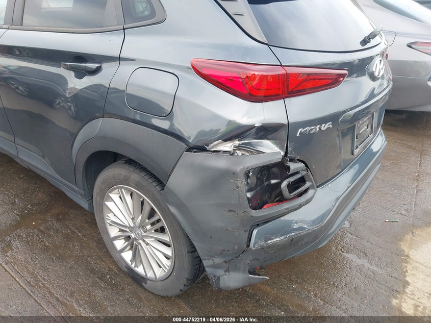 VIN KM8K22AA3MU651588 2021 HYUNDAI KONA SEL
