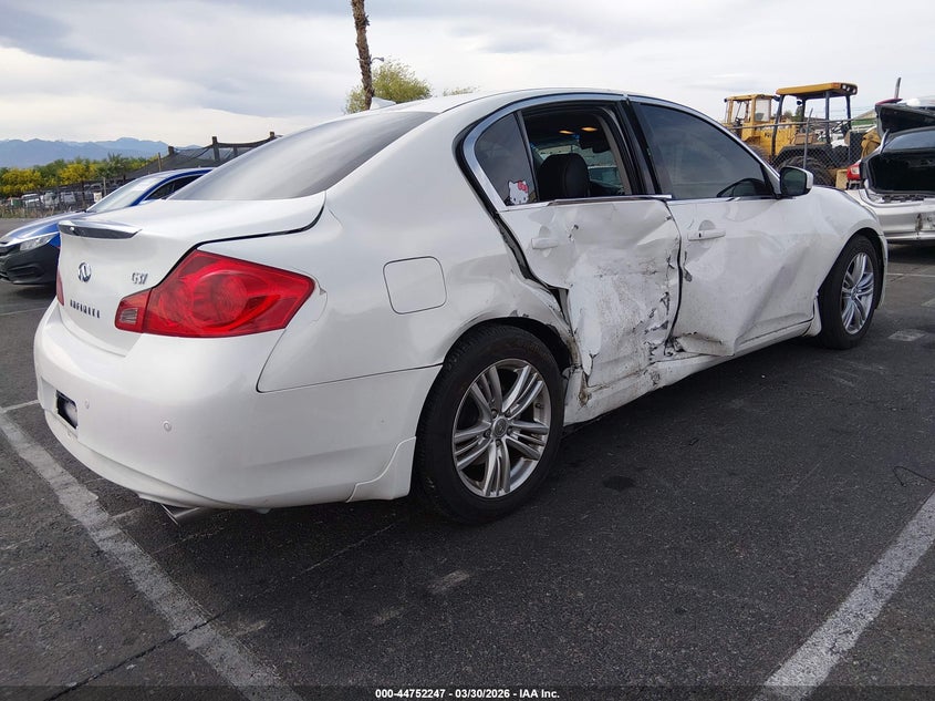 2013 Infiniti G37 Journey