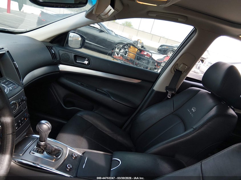 2013 Infiniti G37 Journey