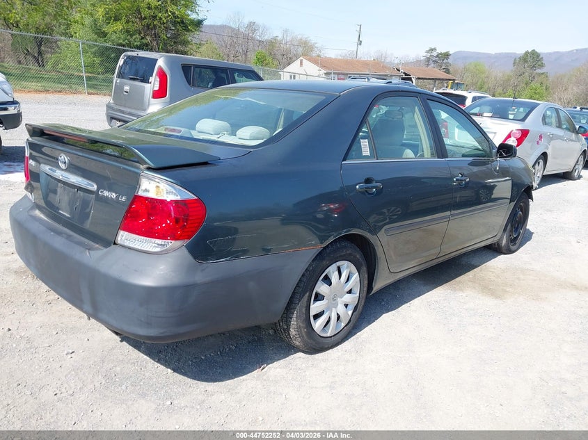 2005 Toyota Camry Le