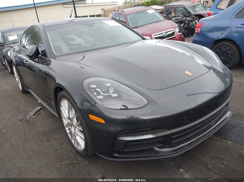 2019 Porsche Panamera 4