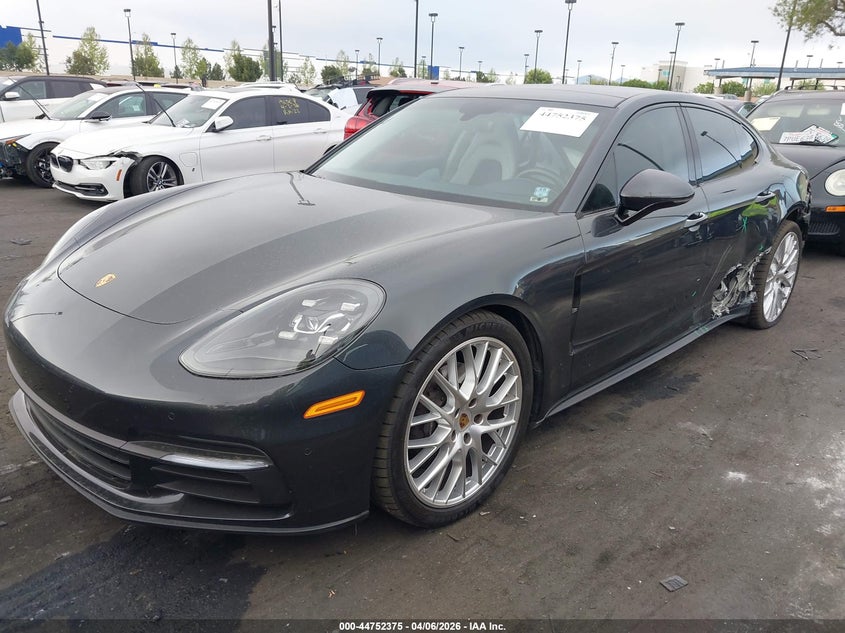 2019 Porsche Panamera 4