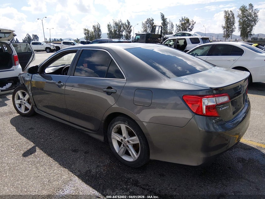 2014 Toyota Camry Hybrid Se Limited Edition