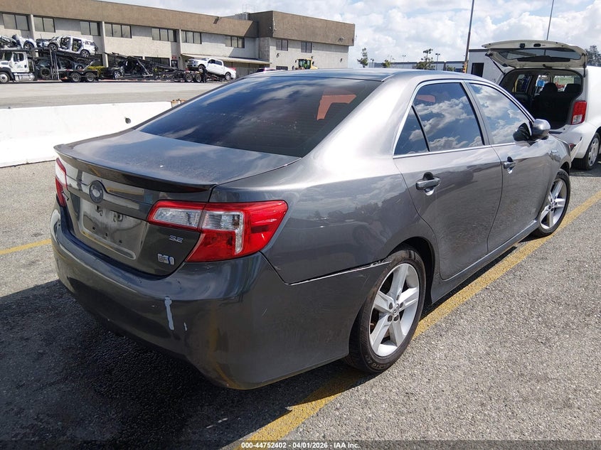 2014 Toyota Camry Hybrid Se Limited Edition