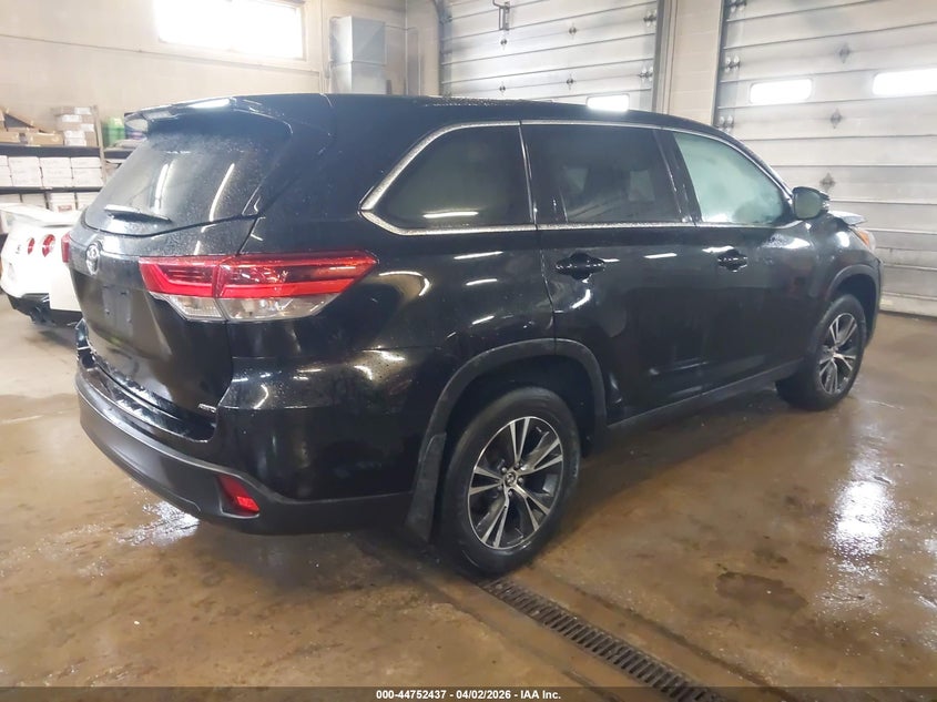 2019 Toyota Highlander Le