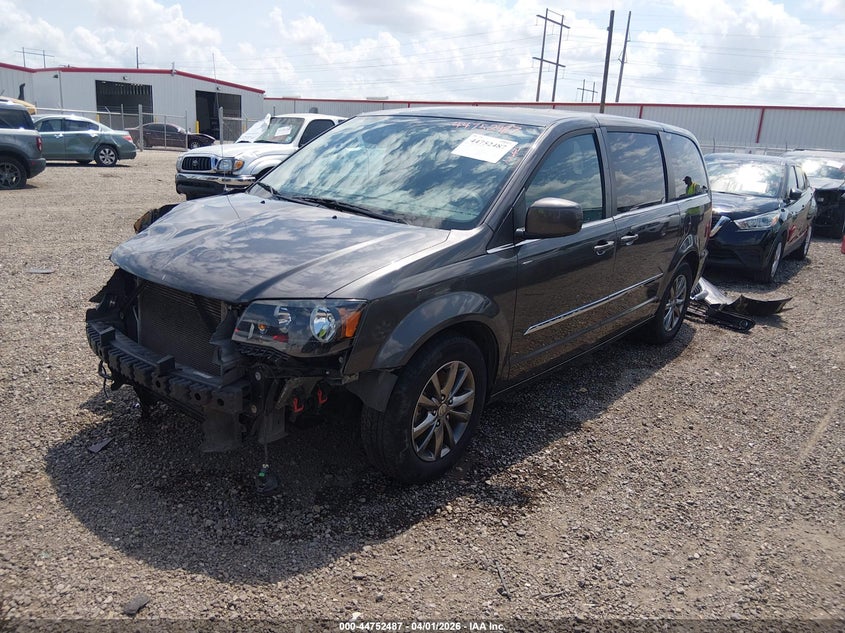 2015 Chrysler Town & Country S