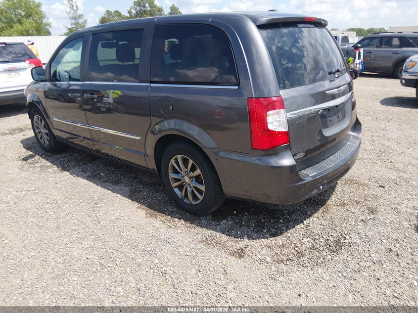 2015 Chrysler Town & Country S