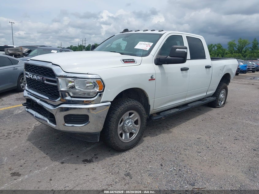 Vin: 3c6ur5cl6pg637398, lot: 45249725, ram 2500 tradesman  4x4 6'4 box 20232